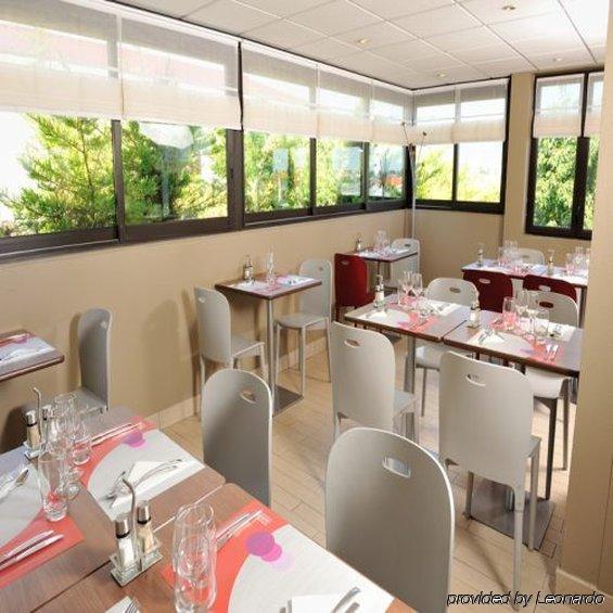 Hotel Campanile Ferrand - Le Brezet 3*