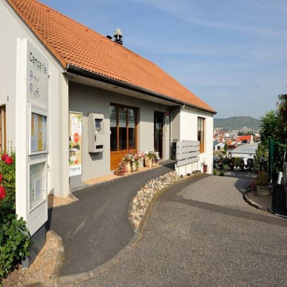 Hotel Campanile Ferrand - Le Brezet 3*